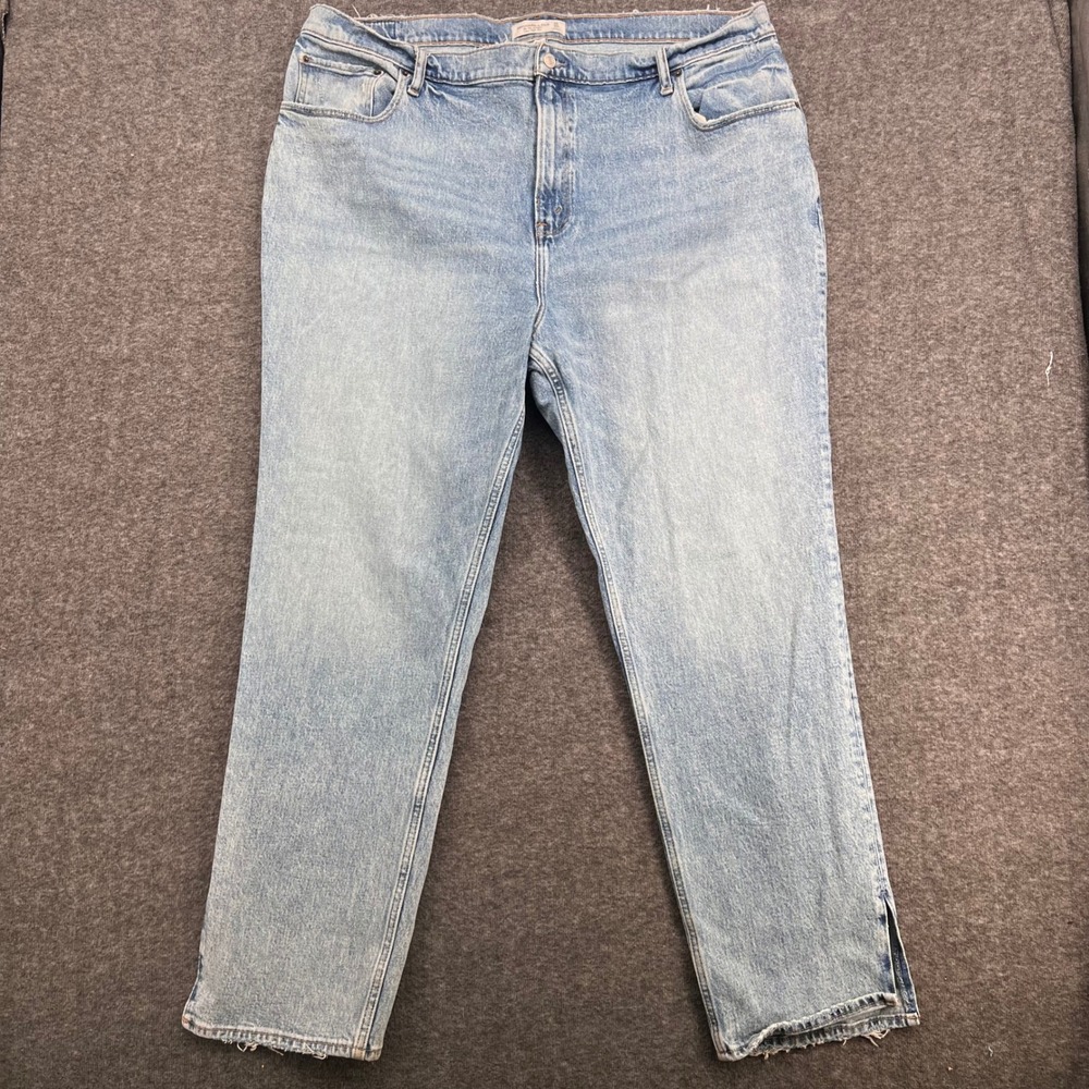 Abercrombie & Fitch Curve‎ Love 90s Straight Ultra High Rise Light Wash Jeans 36